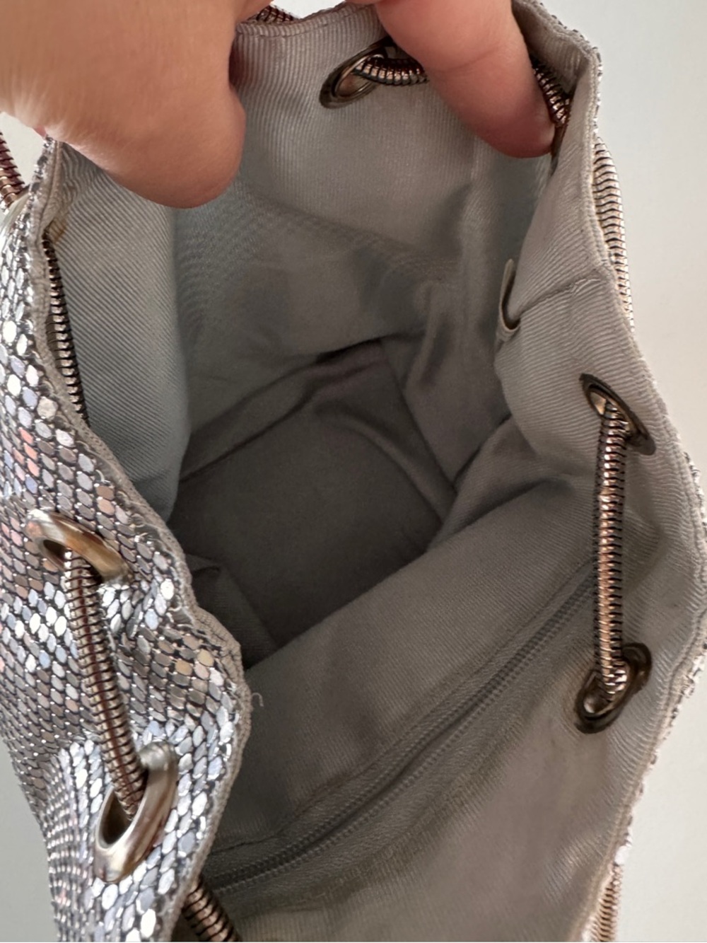 Silver Mesh Drawstring Shoulder Bag - Picture 3 of 4